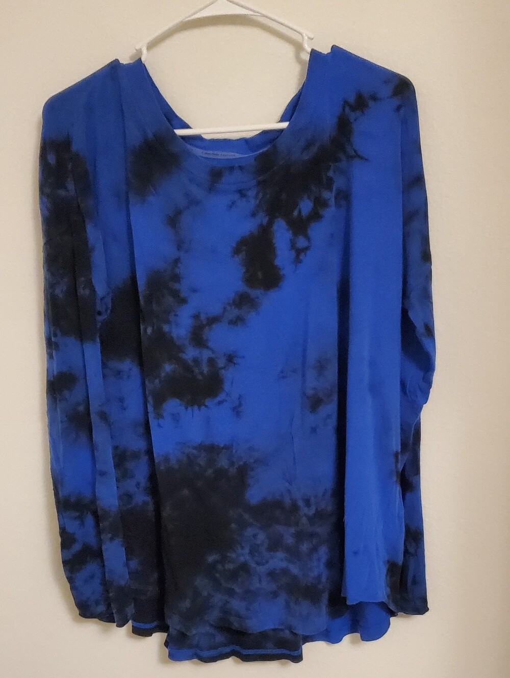 Calvin Klein Performance Blue and Black Tie-Dye Long Sleeve Shirt Size XL